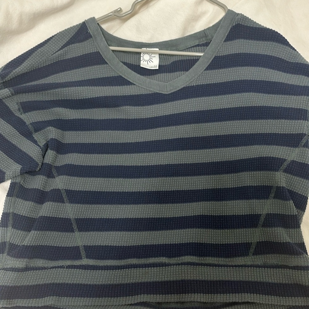 Aerie Offline sweater size S
